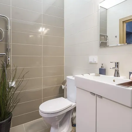 Raugyklos Apartamentai شقة فيلنيوس
