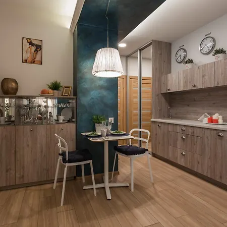 Raugyklos Apartamentai דירה