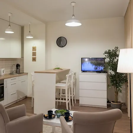 Raugyklos Apartamentai * וילנה