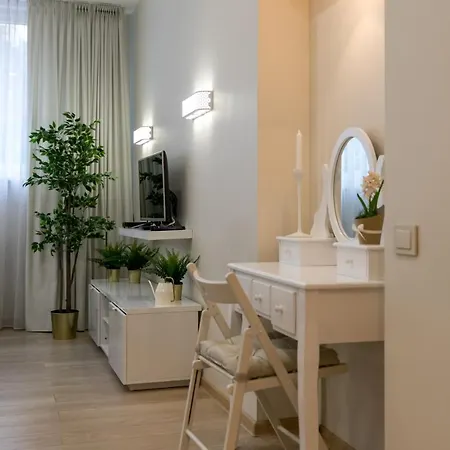 Raugyklos Apartamentai * וילנה